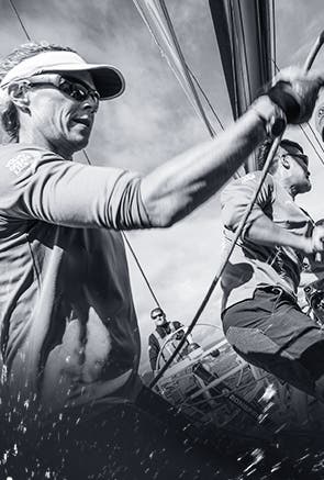 Segelbekleidung und -ausrüstung